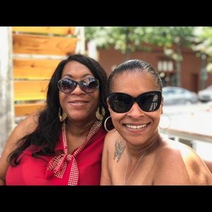 Meet your Posher, Angela